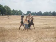 UK to Hit 35C as Heatwave Returns on July 25, New Maps Show