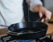 US cooking oil market shrinks as Latino households face economic and ICE pressures