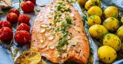 Use Olive Oil to Keep Salmon Juicy When Baking: Simple Trick