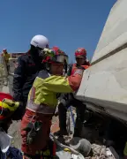 Venezuela Earthquake: Rescuers Navigate Hellscape as Thousands Volunteer