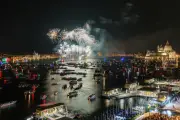 Venice Fireworks and Kate Bush Flash Mob: Weekend Photos