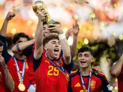 Victor Munoz: Liverpool's Newest World Cup Winner and Iraola's Key Asset