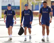 Wallabies gamble on Meredith at flyhalf, drop McReight for Italy clash