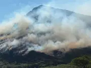 Wildfire Sweeps Welsh Mountain Near Llanbedr, Residents Urged to Stay Indoors