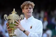 Wimbledon 2026: Jannik Sinner Defeats Alexander Zverev to Retain Title