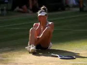 Wimbledon champion Linda Noskova's emotional tribute to late mother moves BBC viewers to tears