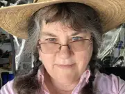 Woman Dies for 10 Minutes, Sees Heaven's Door, Returns to Spare Nurse's Grief