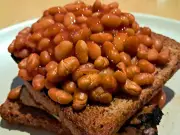 Worcestershire Sauce Makes Baked Beans on Toast Tastier: Easy Hack