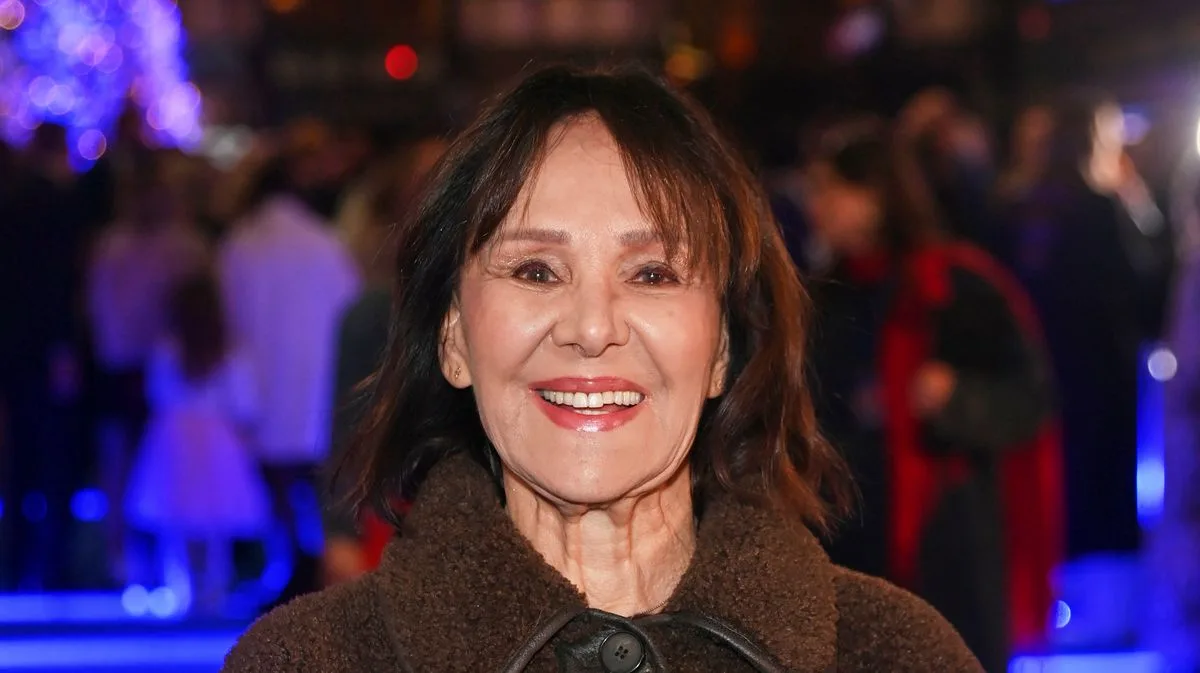 Arlene Phillips questions new Strictly hosts with 'three's a crowd' jibe