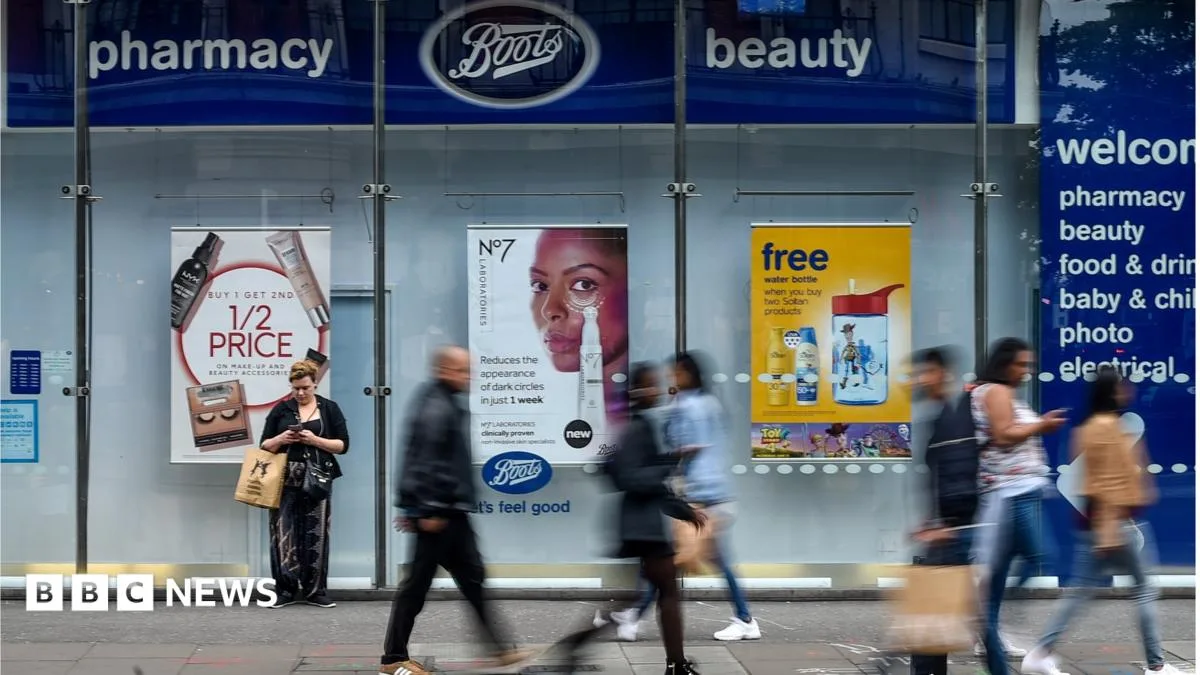 Asda and Boots lead retailers in urging business rates reform