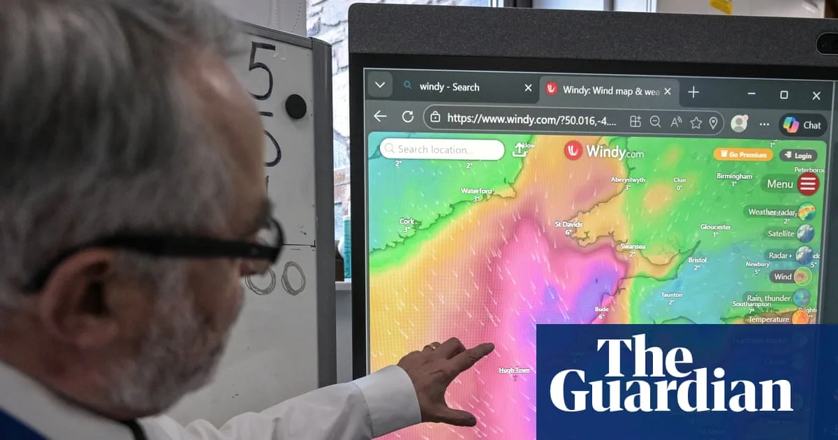 Storm Goretti: Red warnings as 'weather bomb' brings snow and 100mph winds to UK