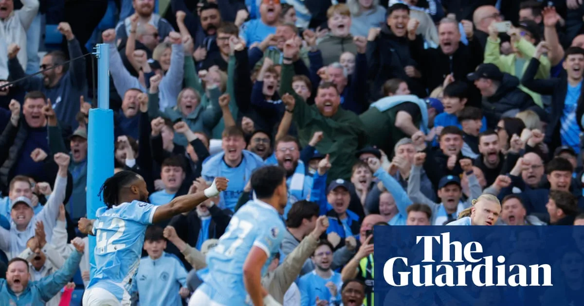 Haaland seizes spotlight as Man City edge Arsenal in title clash
