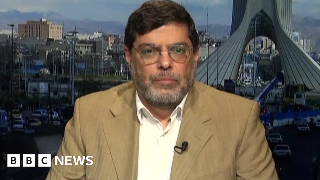 Iran analyst likens Trump's sanctions policy to 'mafia boss' tactics