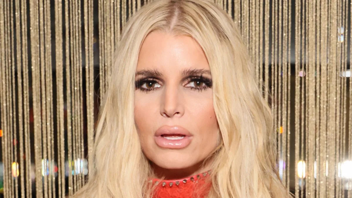 Jessica Simpson hints at marriage betrayal in new song 'Leave'