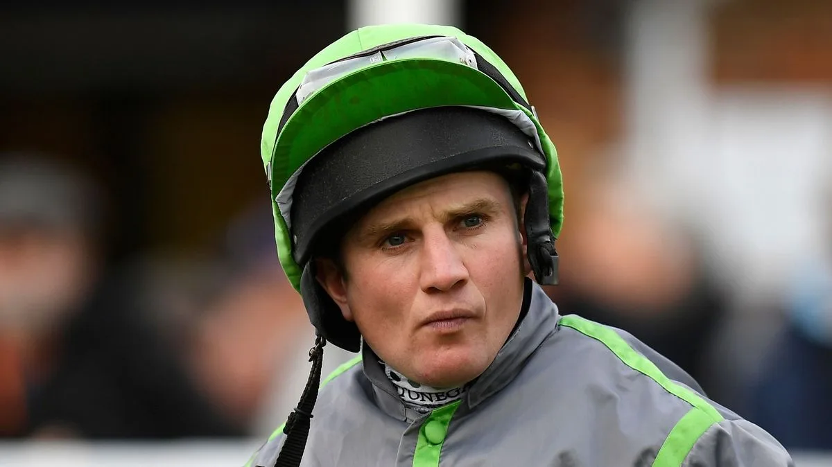 Jamie Moore Hospitalised After Crashing Fall at Fontwell