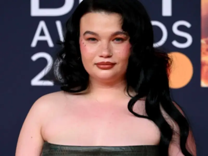 Lola Young returns to Reading Festival a year after on-stage collapse