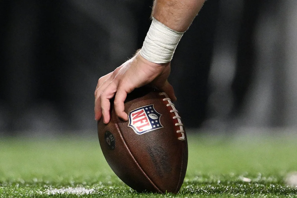 Georgia man accused of scamming athletes from prison by posing as adult film star