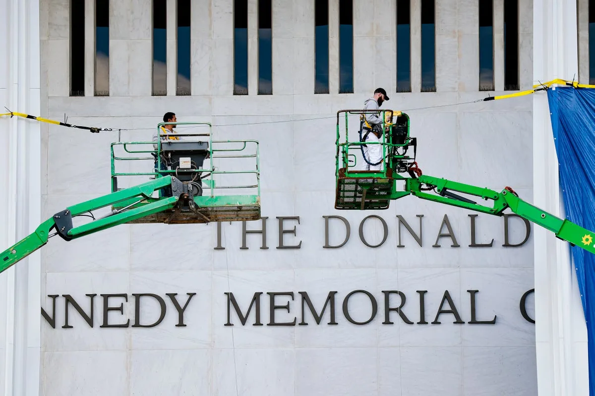 Poll: Most Americans oppose Trump-named buildings while he is president