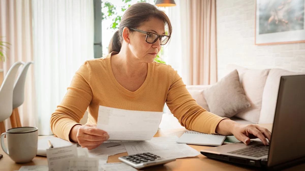 Premium Bonds: Experts urge holders to review savings strategy as rates change