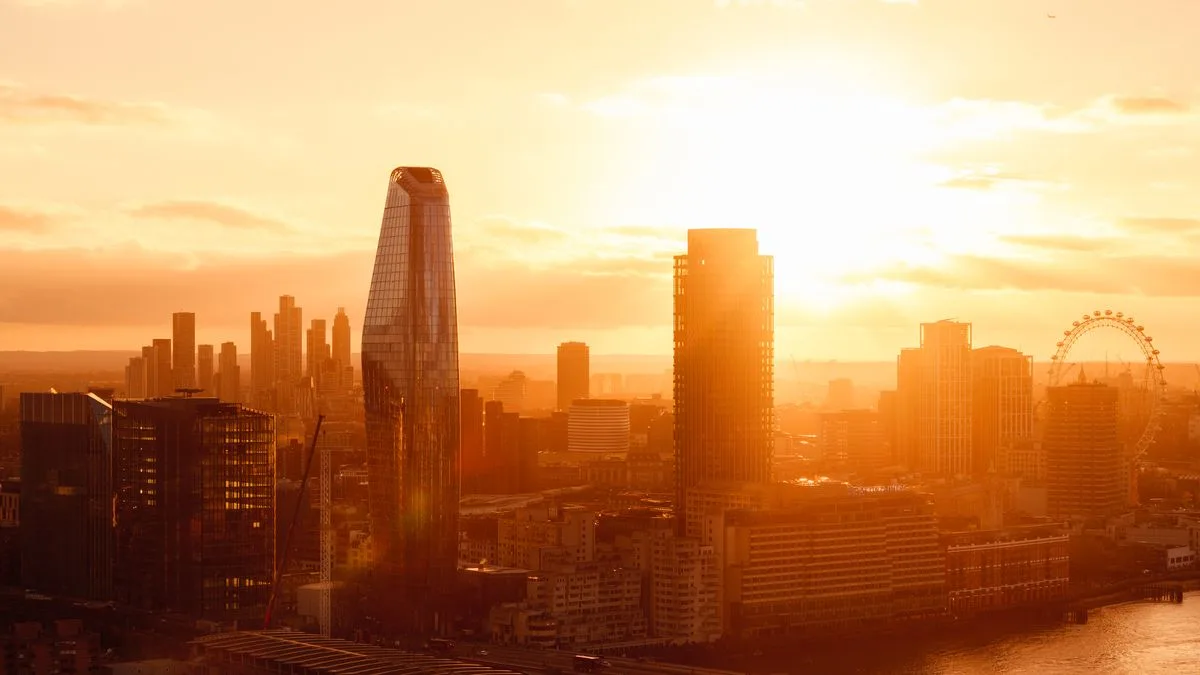 Saharan dust to bring 'blood rain' and vibrant sunsets to UK