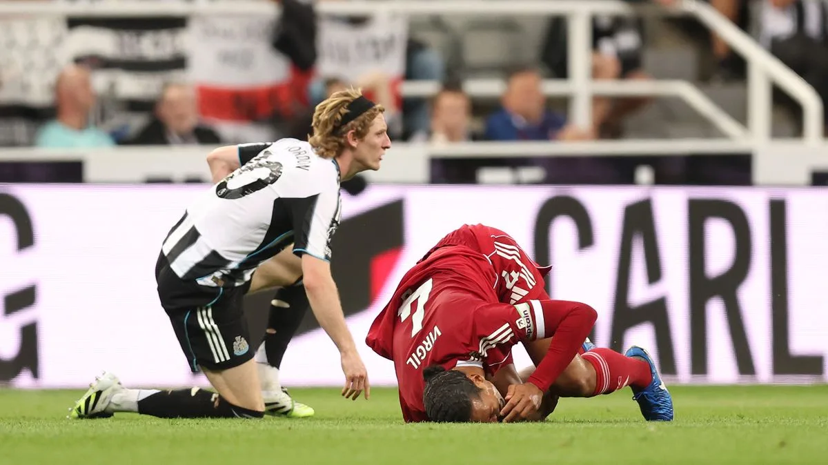 Alan Shearer criticises Anthony Gordon after red card in Liverpool defeat