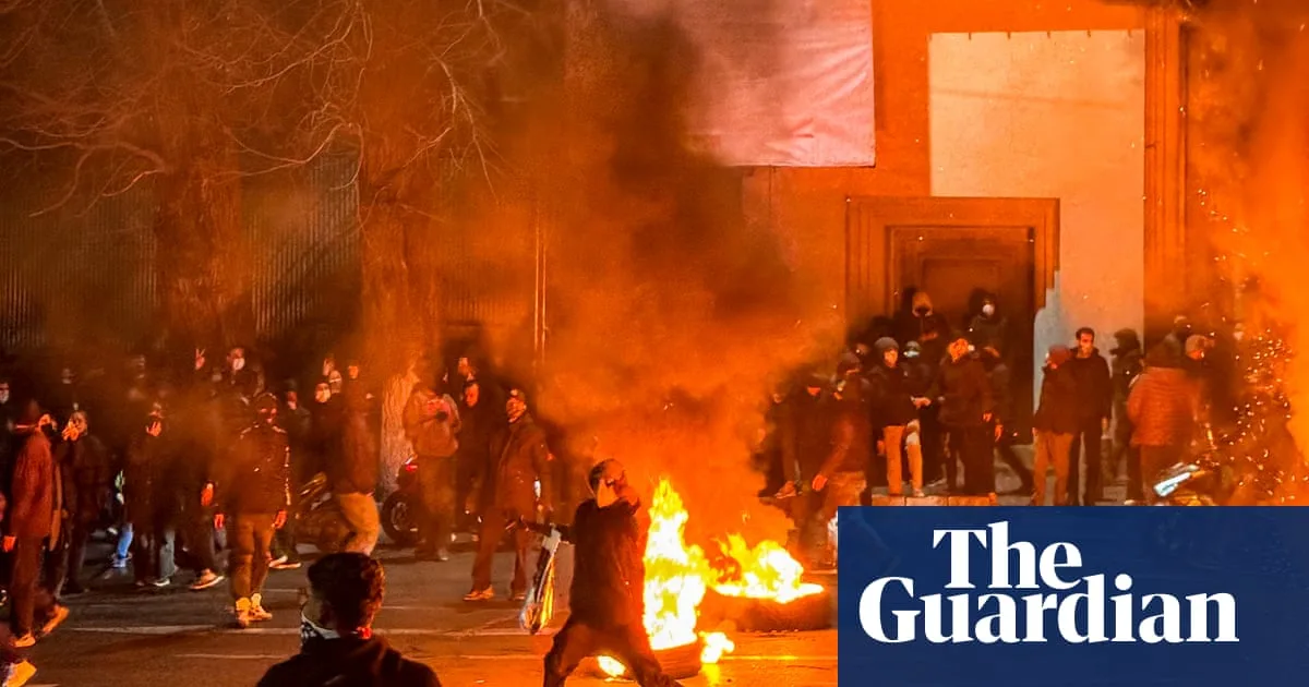 Iran cautions US over military strike as protest deaths rise