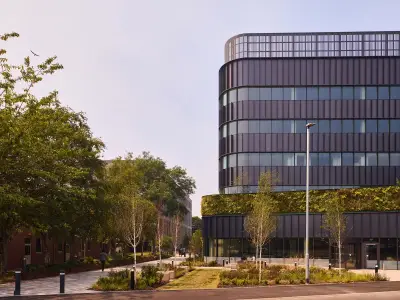 £60m Manchester lab opens to fight cancer and dementia