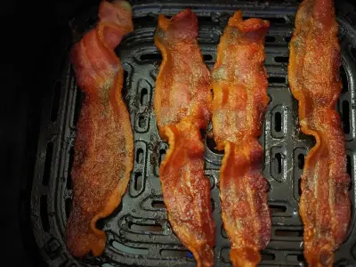 Air fryer expert warns of 4 foods you should never cook in appliance