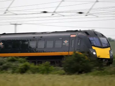 Aslef urges public ownership of all new trains after Angel Trains profits