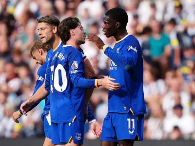 Barry's Everton pre-season form puts him in pole position for starting spot