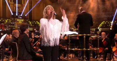 BBC Proms viewers divided over Lulu's Bond performance