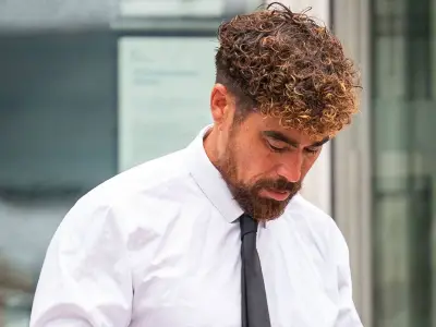 Benefit cheat 'too weak' to lift phone caught running 10k