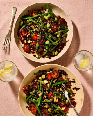 Black Rice Salad with Tomatoes, Tamarind & Green Beans
