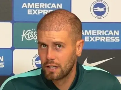 Brighton boss issues Carlos Baleba to Man United transfer update after £70m deal