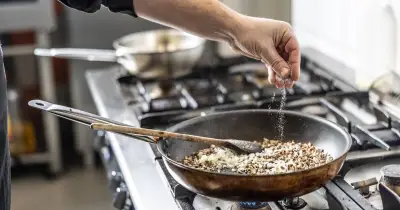 Chef's mushroom boiling method yields 'ridiculously flavourful' results