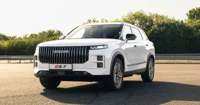 Chinese Range Rover clone covers 828 miles on single tank of fuel