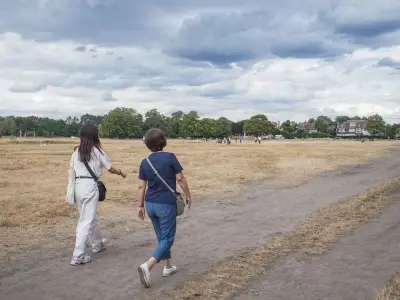 Cooler Saturday forecast with showers, then 29C in southeast