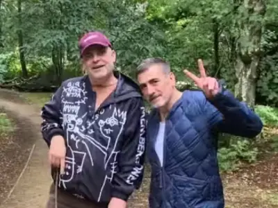 Corrie Legend Chris Gascoyne Reunites with Former Co-Stars After TV Return News