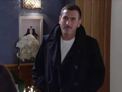 Corrie's Chris Gascoyne Wows Fans With Throwback Co-Star Snap