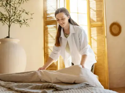Ditch the Washing Machine: Air Your Duvet for a Fresher, Cleaner Bed