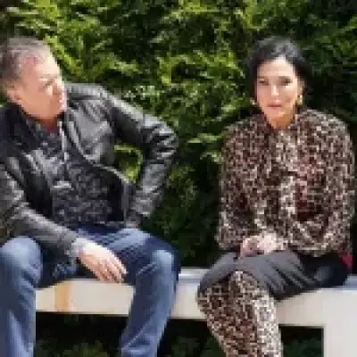EastEnders: Kat Slater sobbing in loos leaves Alfie worried