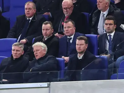 Everton fans predict better season after Kinnear's European ambition