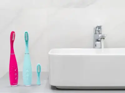 FOREO ISSA 4 review: A year-long battery toothbrush that converts