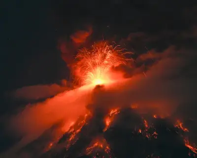 Guatemala's Fuego volcano eruption forces hundreds to evacuate