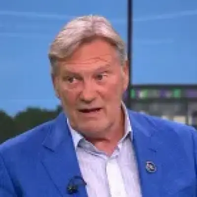 Hoddle: De Zerbi 'dug out' Moore after Brentford defeat