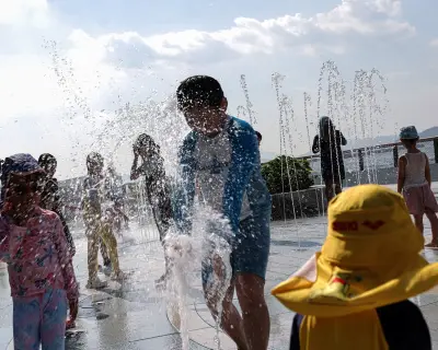 Hong Kong Records Hottest Day Ever at 40.2C Before Typhoon