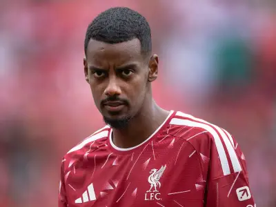 Isak booed on St James' Park return after £125m Liverpool exit