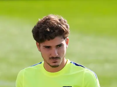 Julian Alvarez returns to Atletico training amid Barcelona transfer standoff