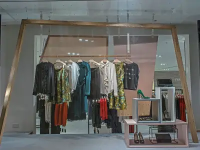 Karen Millen returns to Scottish high street 7 years after collapse