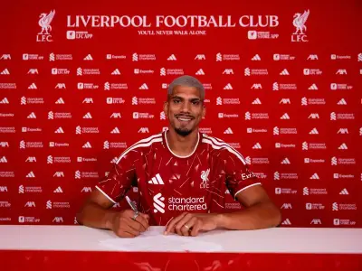 Liverpool sign Araujo on loan with £47m option